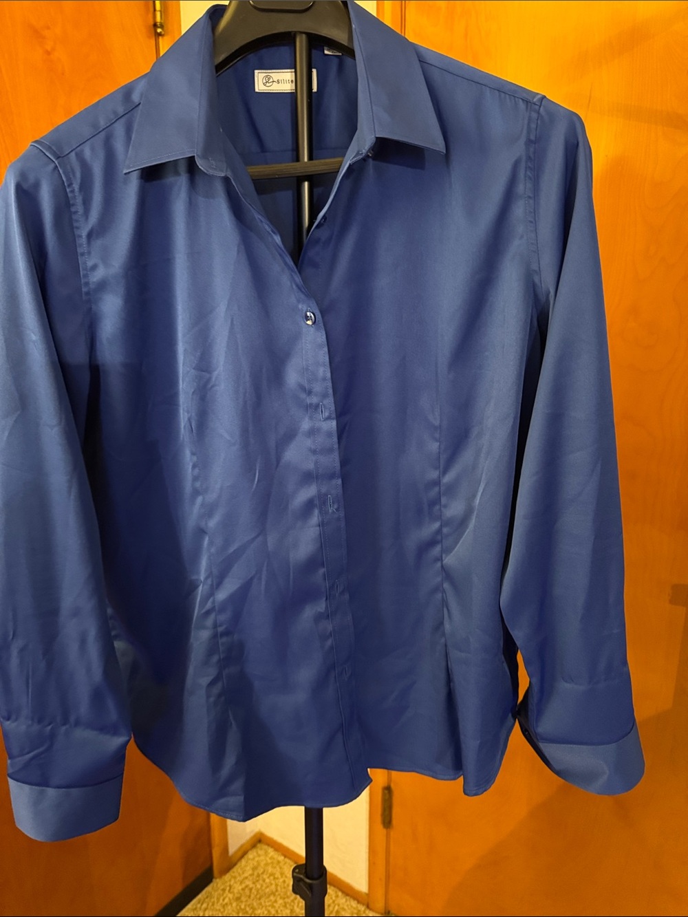 Women's Long-Sleeve Button-Down Shirt in Deep Blue by Roland
